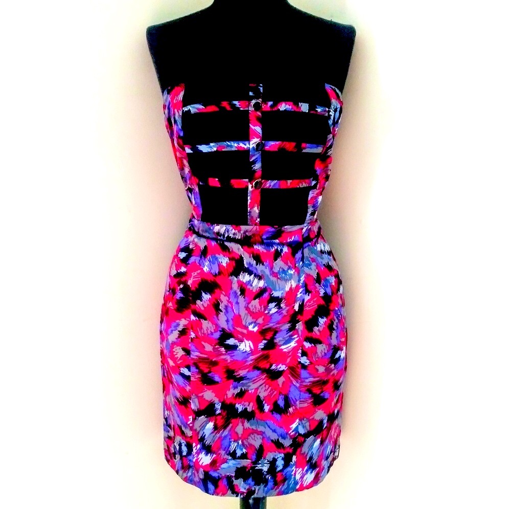 BNWT Strapless BCBG Mini